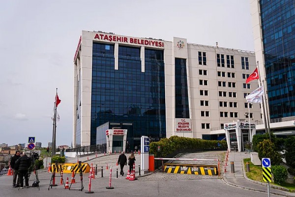 Onursal Adıgüzel Tutuklandı! Toplam 19 Şüpheli...